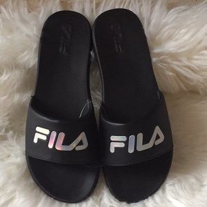 fila belt slippers